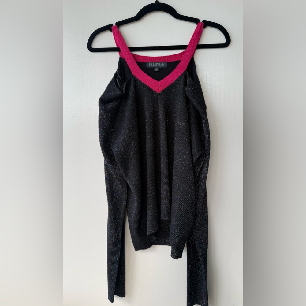 Joseph A Off-the-Shoulder Sweater in Black and Pink